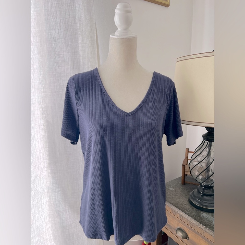 Old Navy Women's V-Neck Ribbed Top